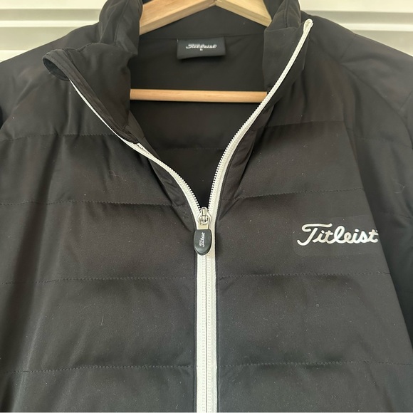 Titleist Zipup Jacket Women’s Large - Picture 3 of 3
